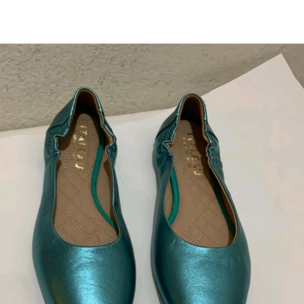 ITALEAU Shimmering Teal Flats - Picture 2 of 9